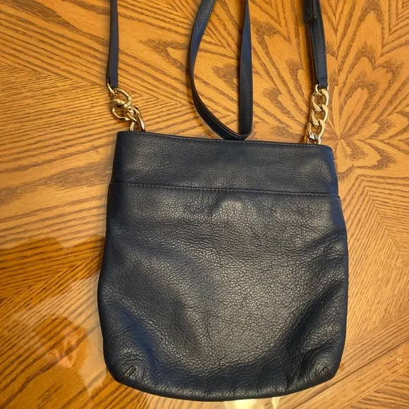 Michael Kors Navy Crossbody Bag with Gold Hardware - Picture 6 of 6